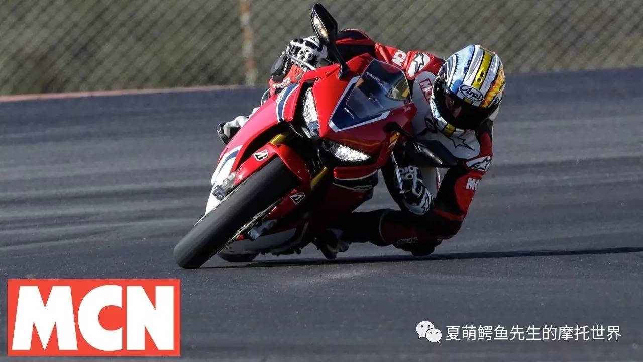                     2017年MCN超级运动型摩托车斗车测试（街道篇）