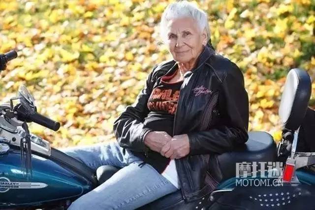                     16岁开始骑行，历经74年，90岁仍在路上的哈雷奶奶——生命不息，骑行不止