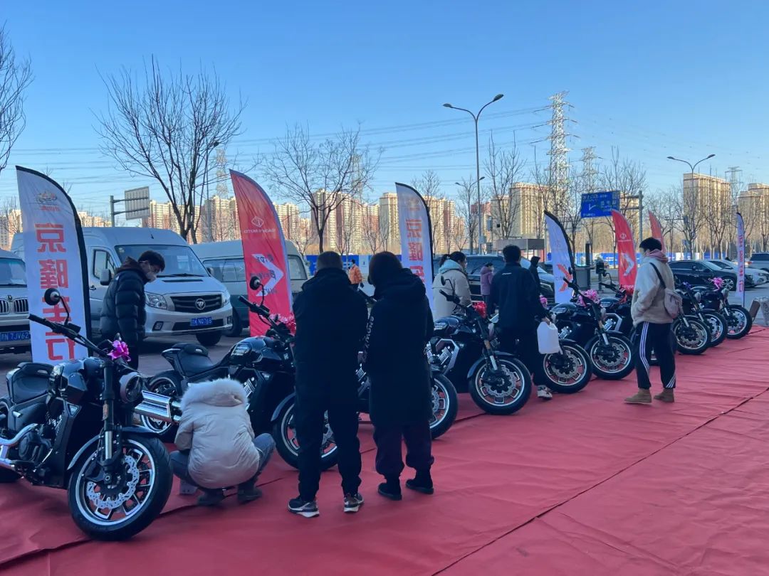 高金雷神北京交车仪式举行，首批30台交付用户