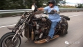                         牛人用奔驰引擎打造柴油摩托