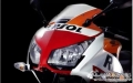 本田摩托车CBR300R：谁与争锋？